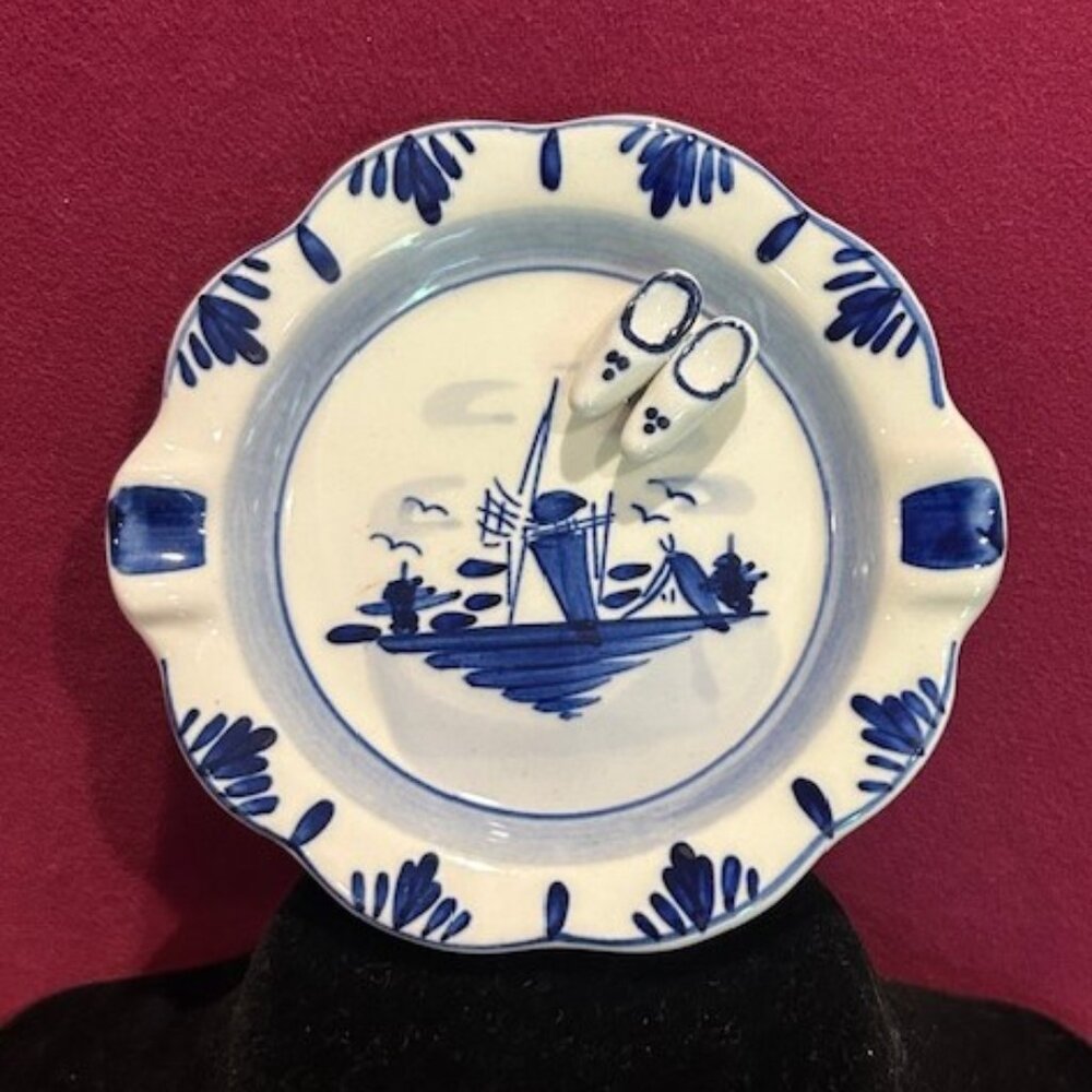 DELFT Holland Blue Hand Painted Windmill Ashtray